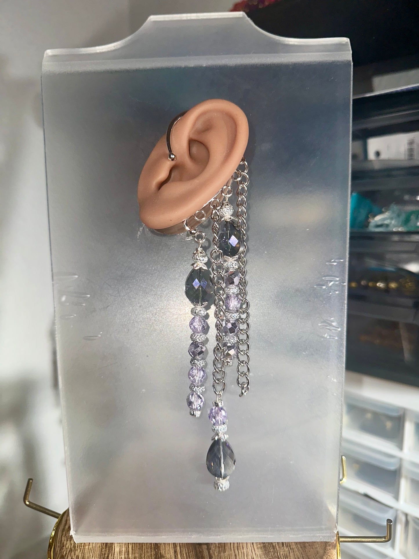 Shadow Bloom (Ear Cuff)