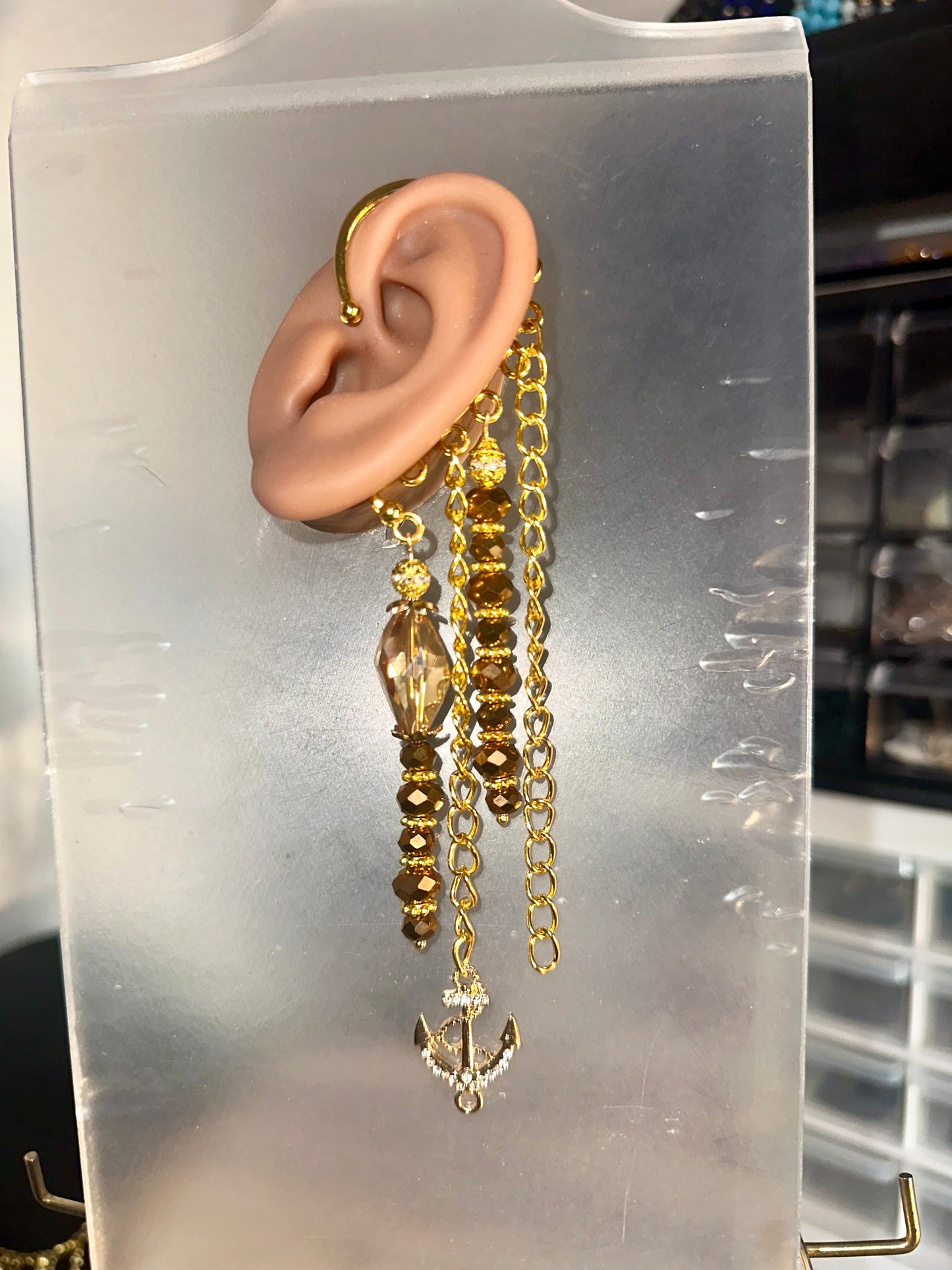 Divine Anchor (Ear cuff)