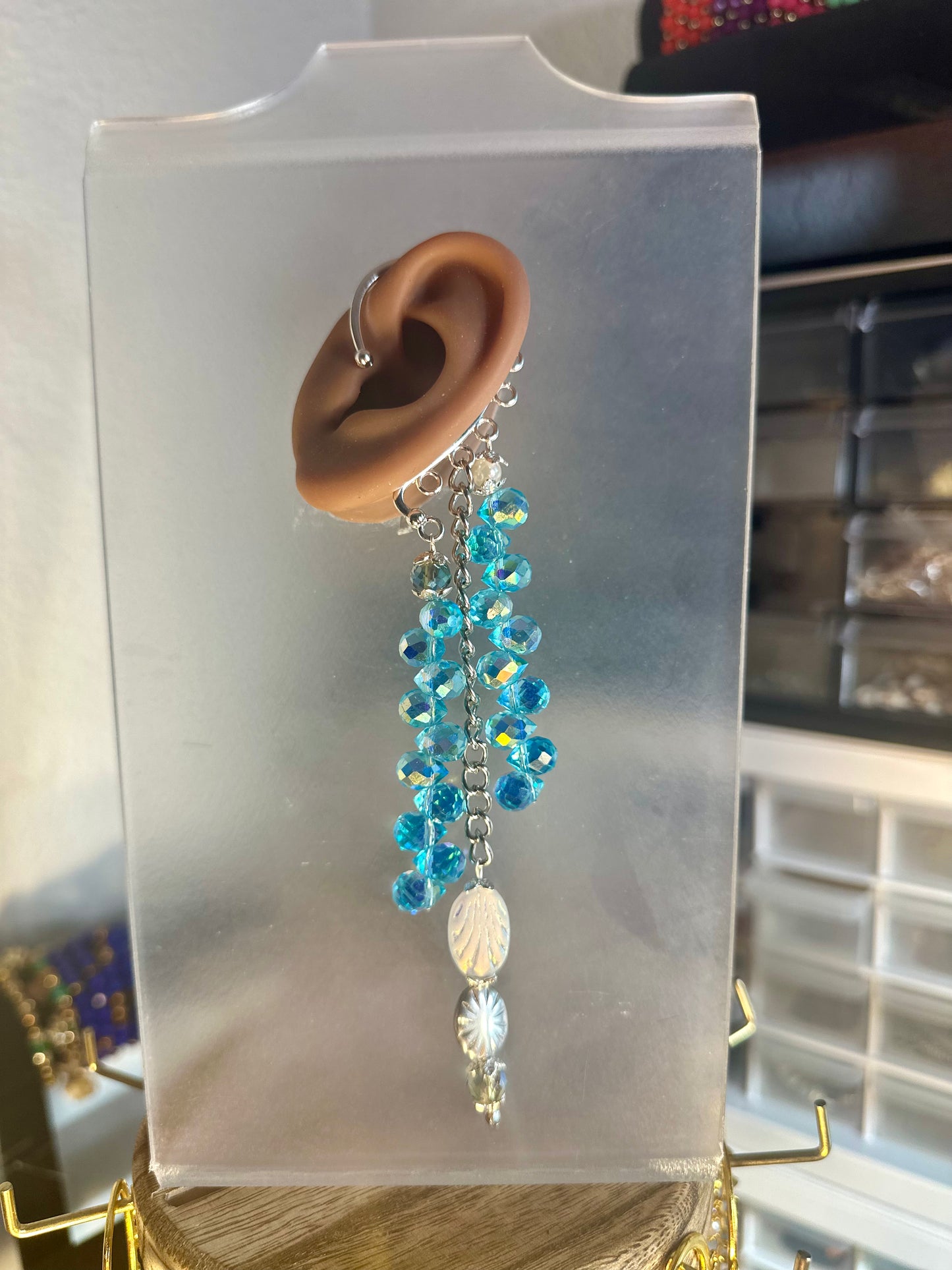 Aqua Radiance (Ear Cuff)
