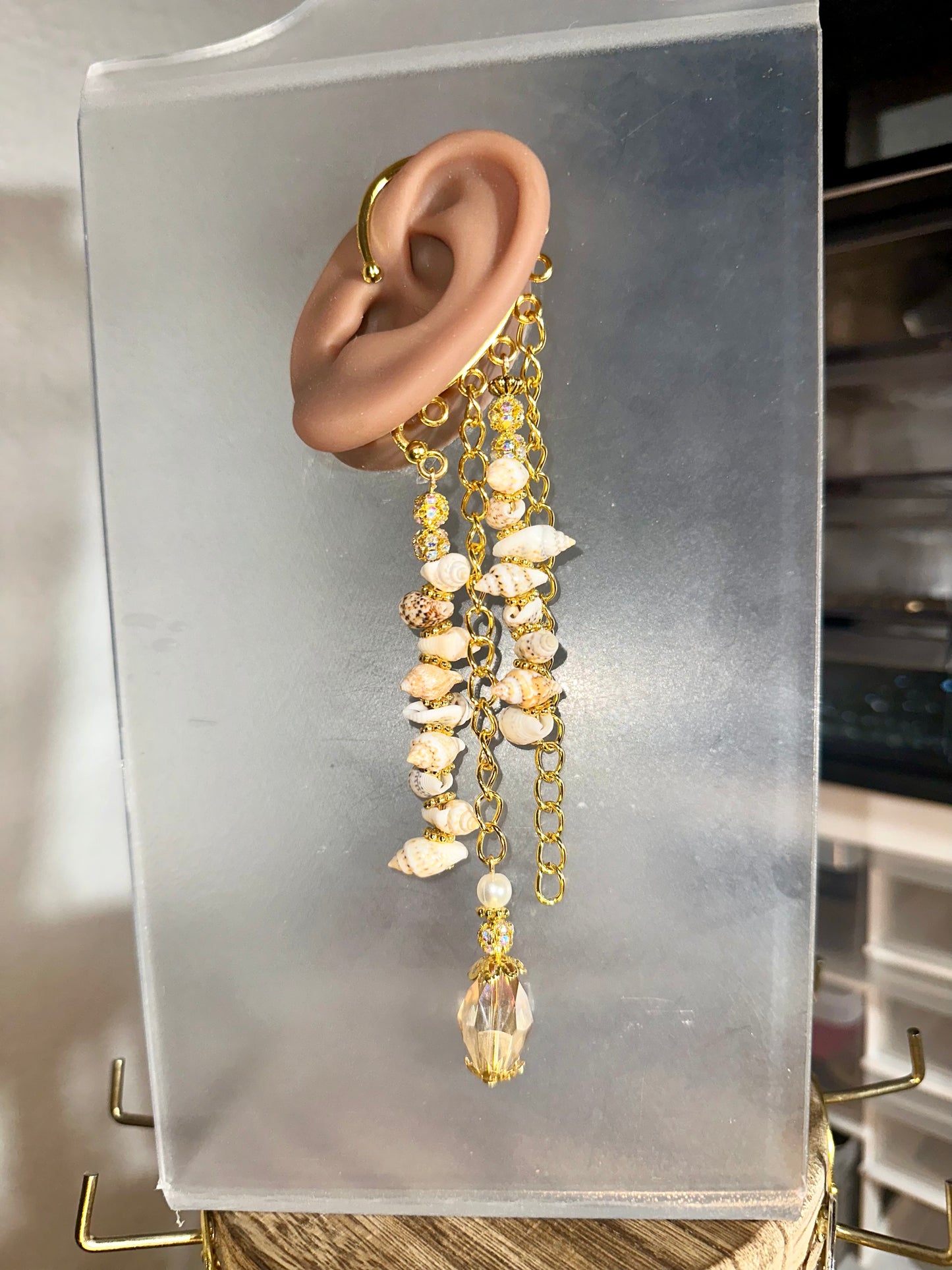 Shells Whisper (Ear Cuff)