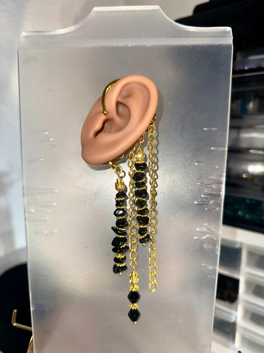 Obsidian Goddess (Ear Cuff)