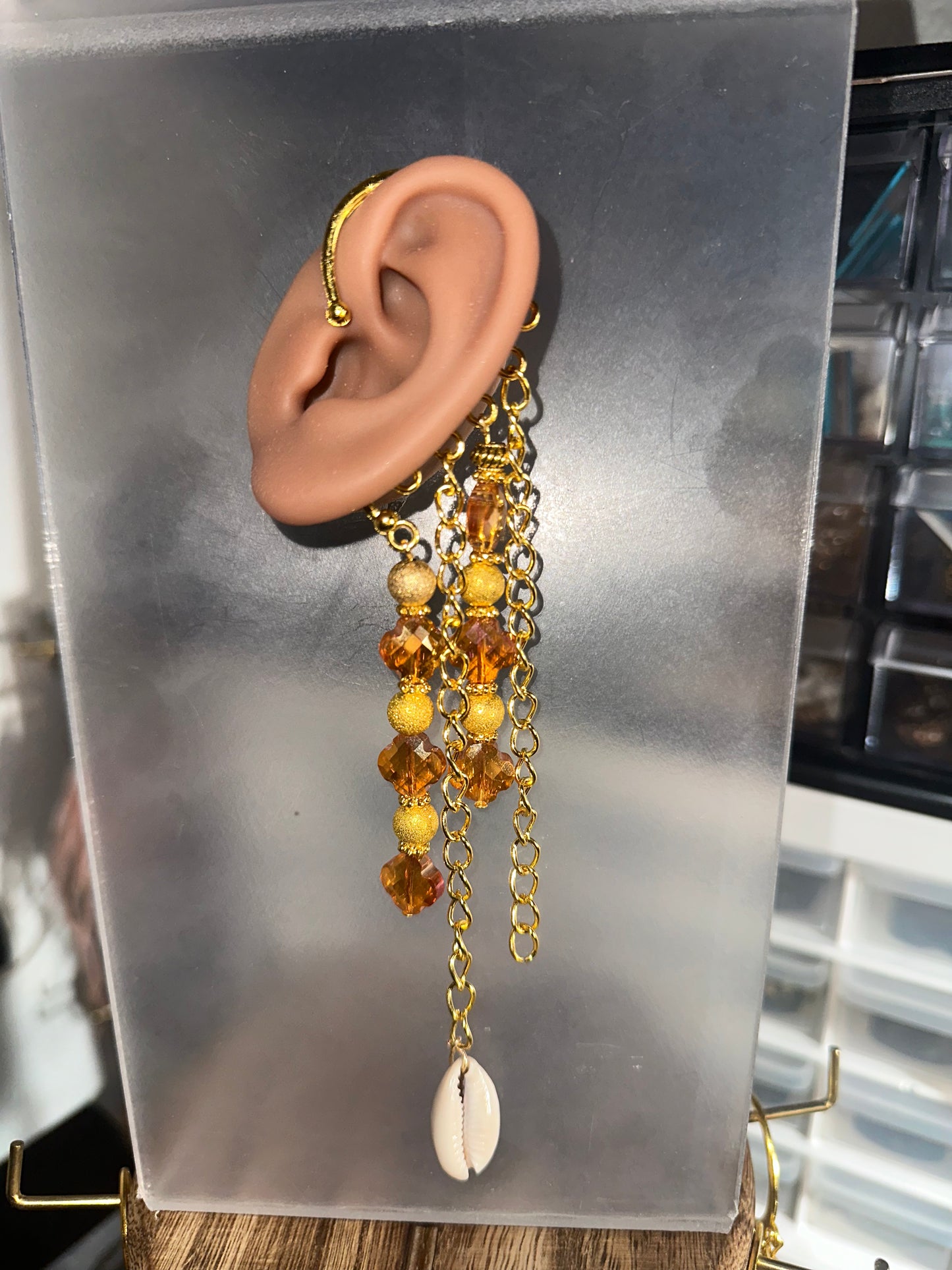 Golden Shell (Ear Cuff)